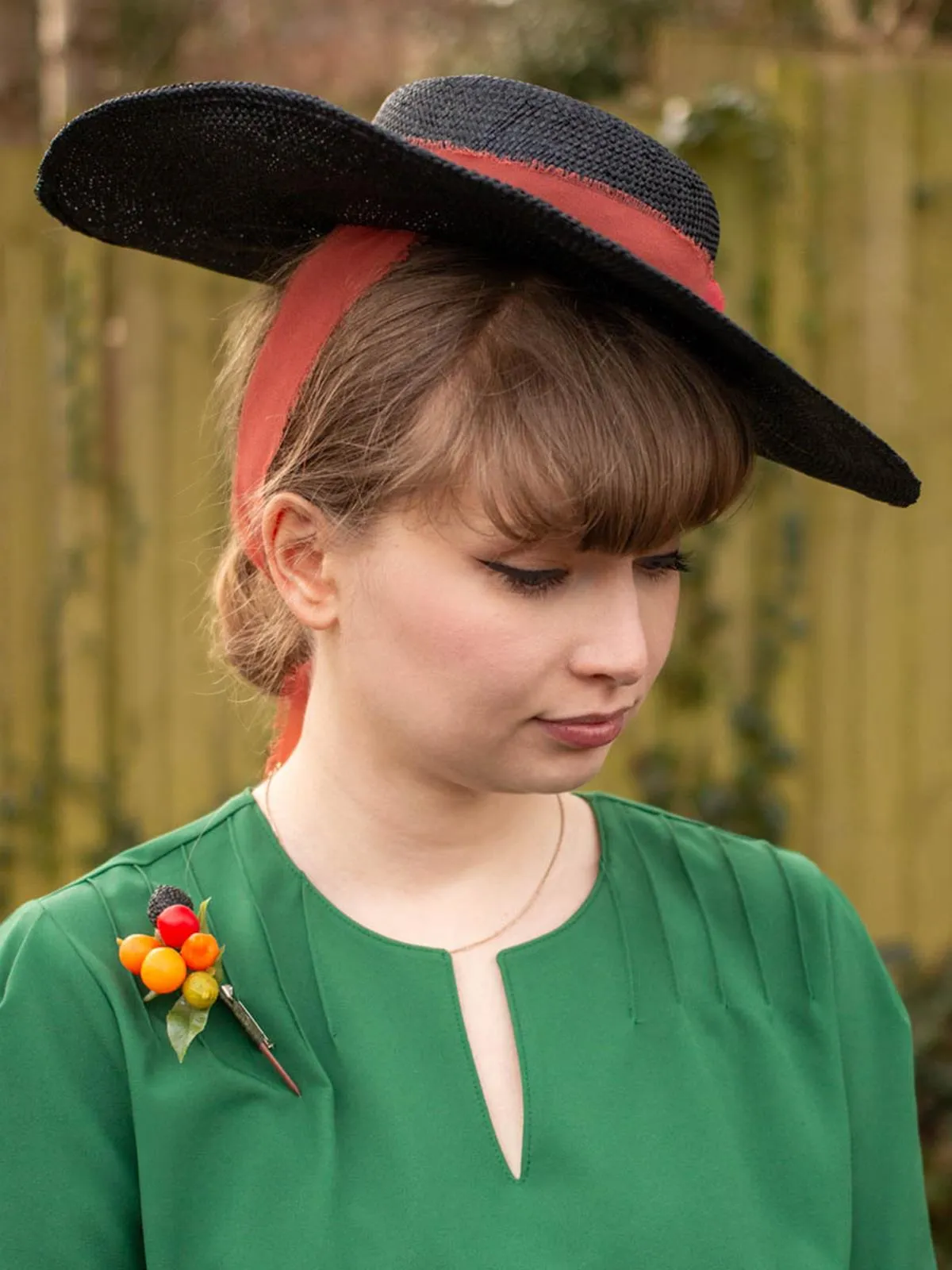 Black 1940s Straw Boater Picture Hat Floral Trim