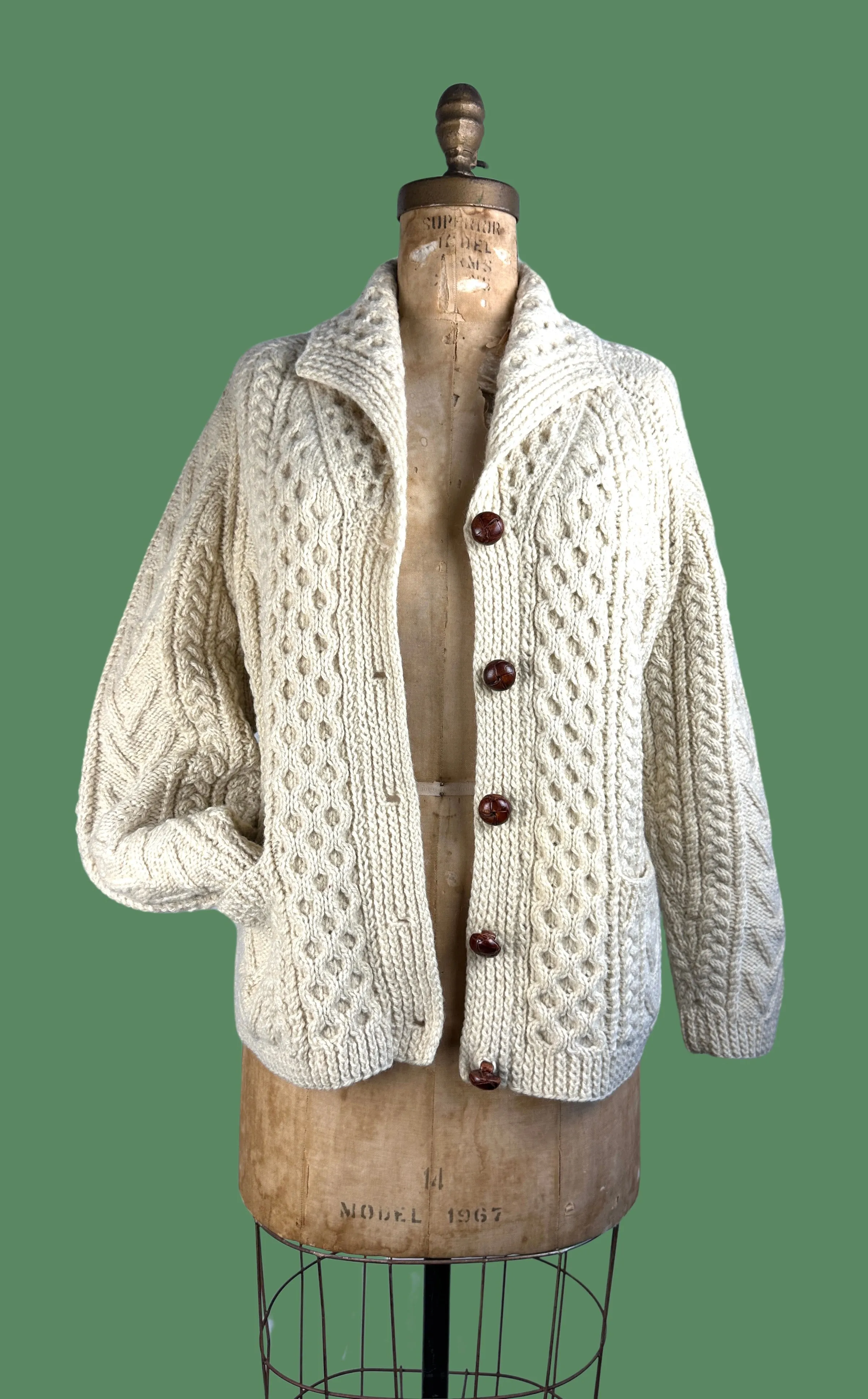 CHUNKY KNIT 70s Cable Knit Fisherman Cardigan  Medium Large