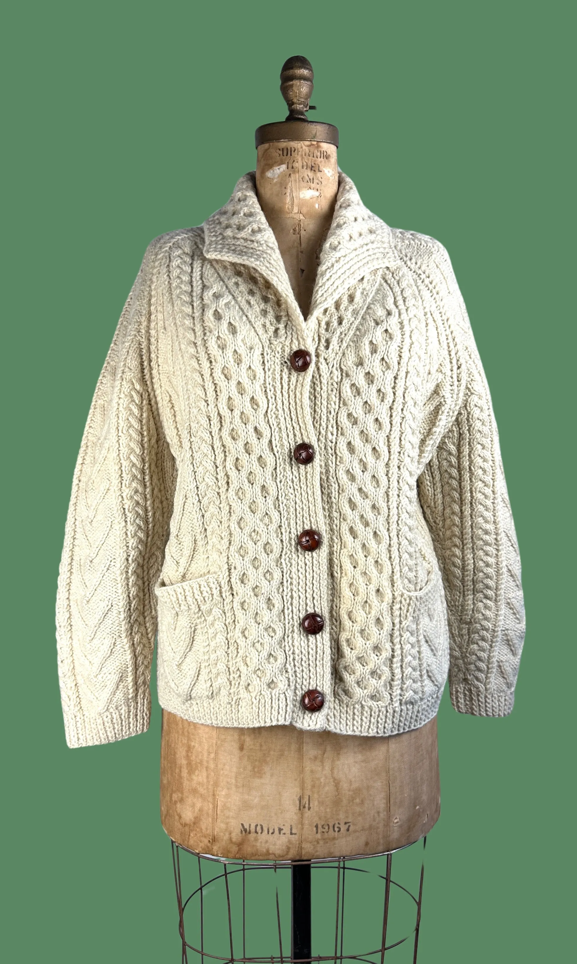 CHUNKY KNIT 70s Cable Knit Fisherman Cardigan  Medium Large